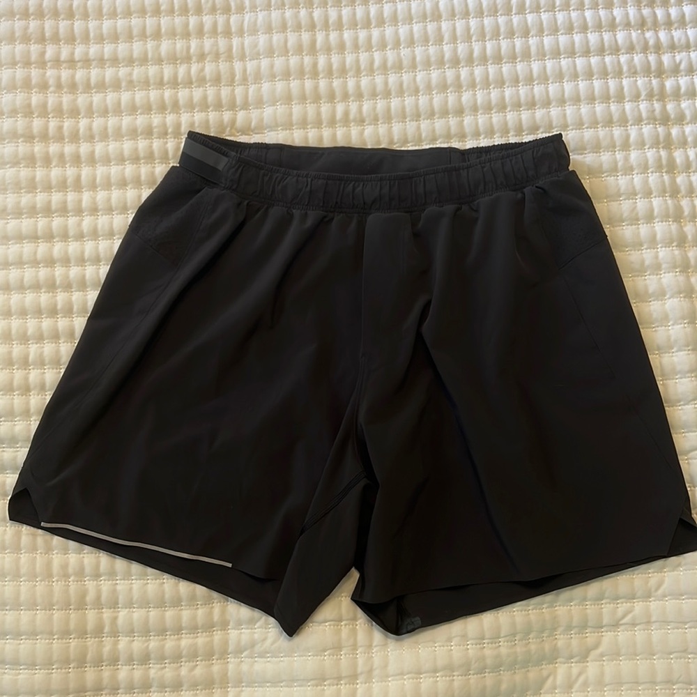 Lululemon Mens Lined Shorts L